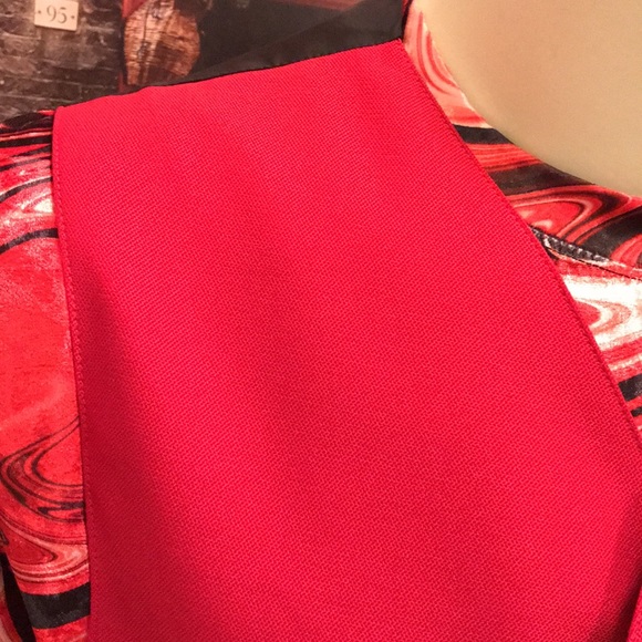 Exactitude Red Vest - Picture 4 of 13
